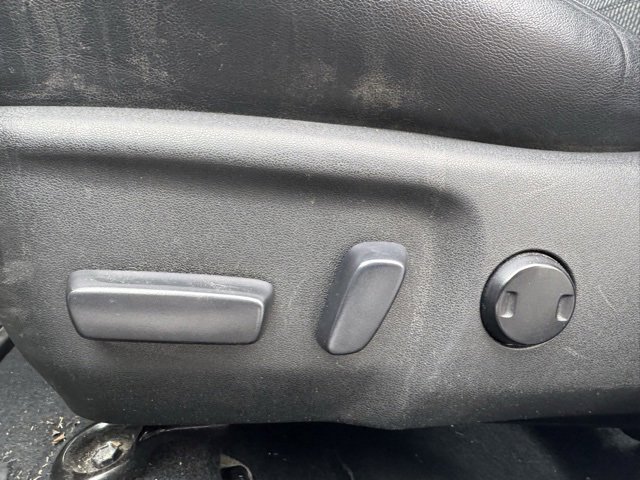 Used 2016 Toyota Camry SE image 14