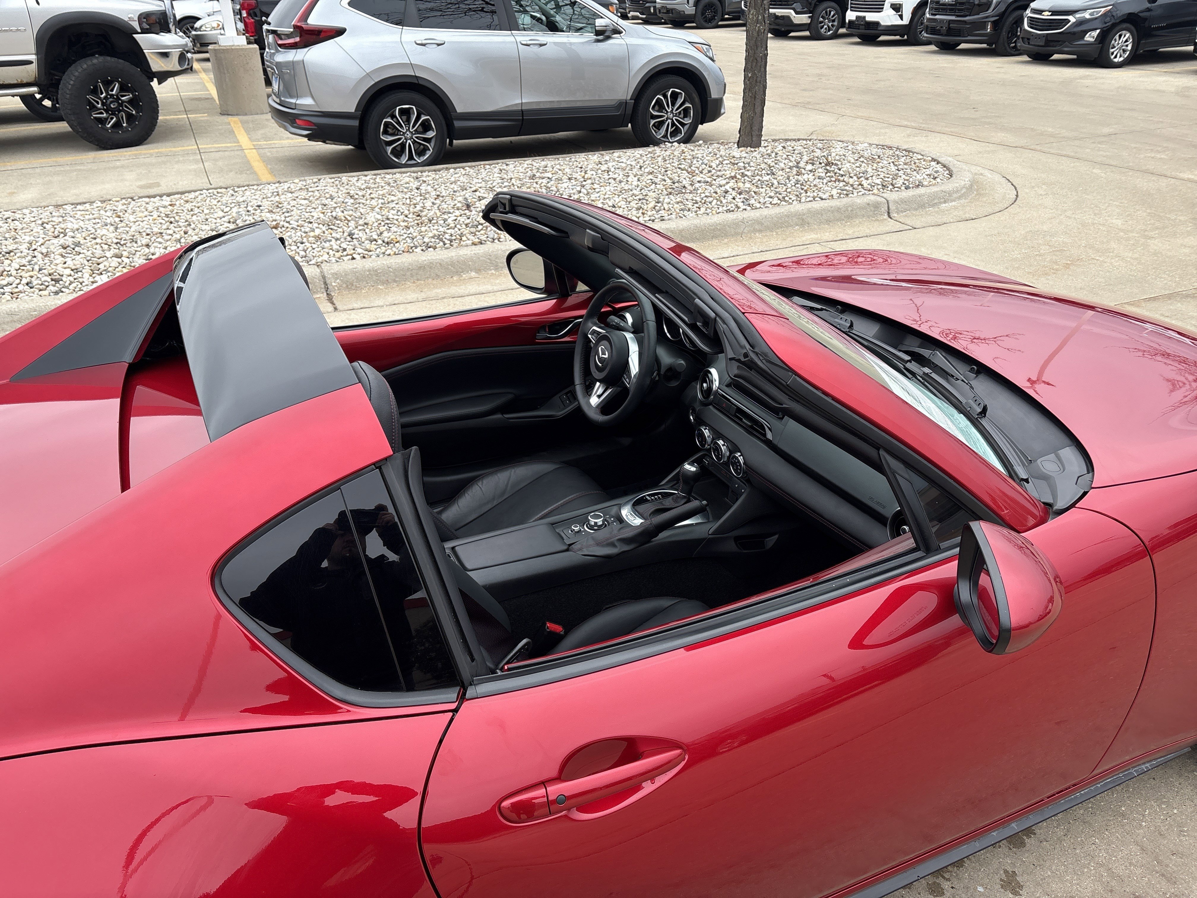 Used 2017 MAZDA MX-5 Miata RF Grand Touring RWD image 18