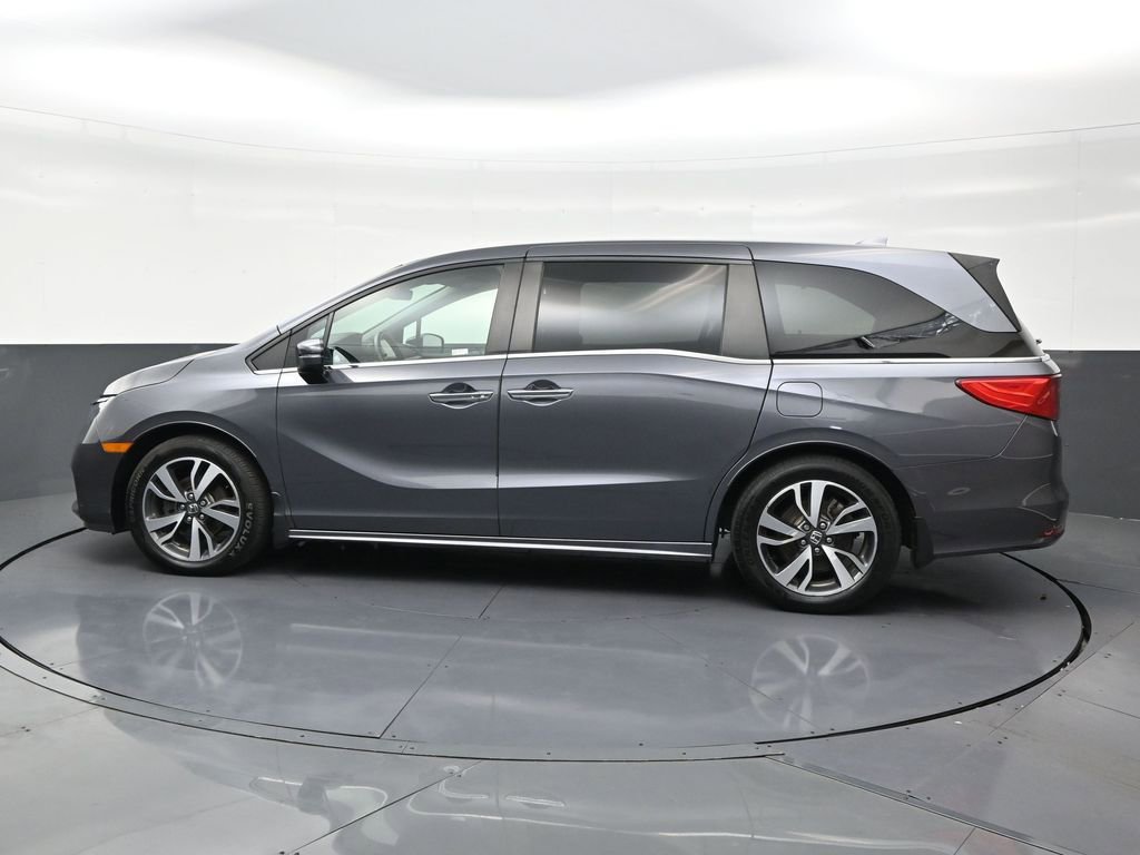 Used 2021 Honda Odyssey Touring image 2