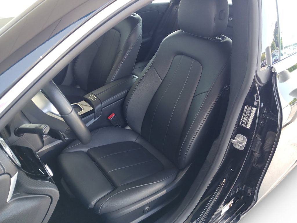 Used 2025 Mercedes-Benz CLA 250 image 27