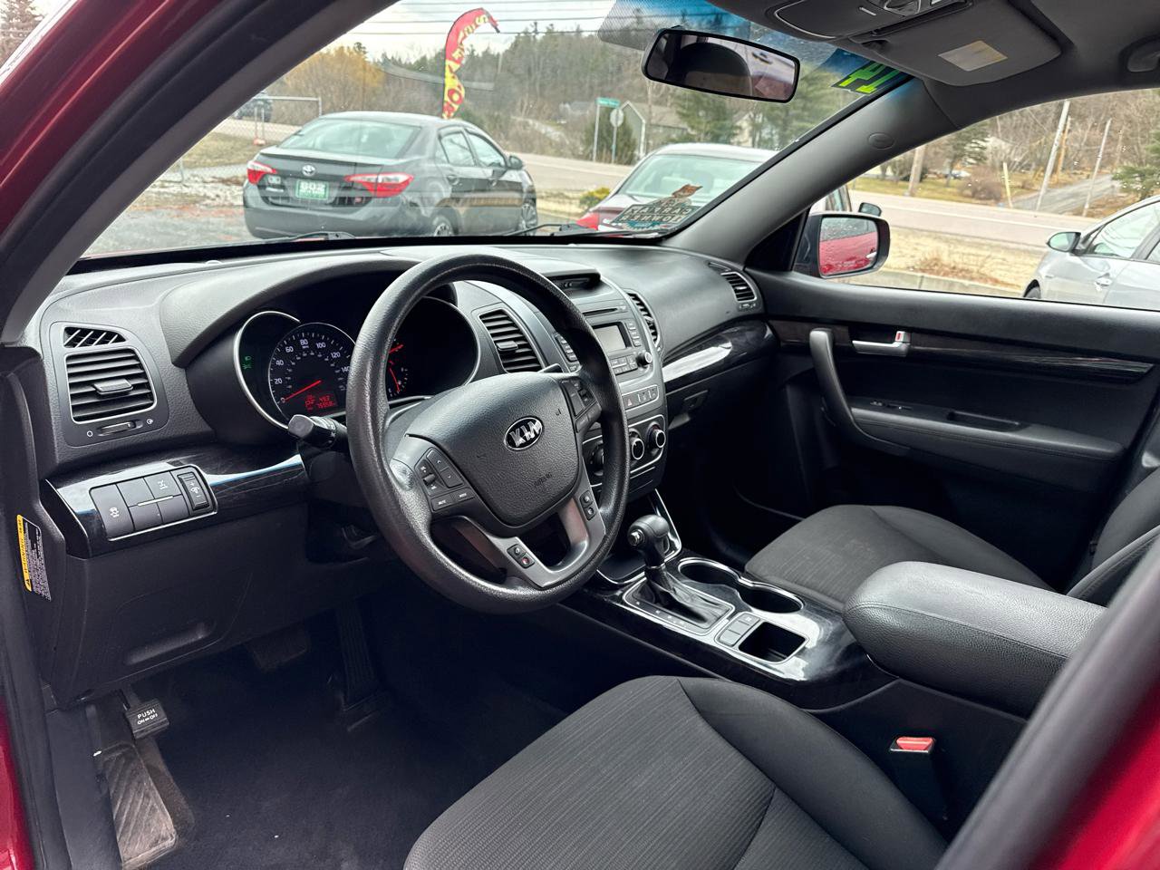 Used 2014 Kia Sorento LX image 10