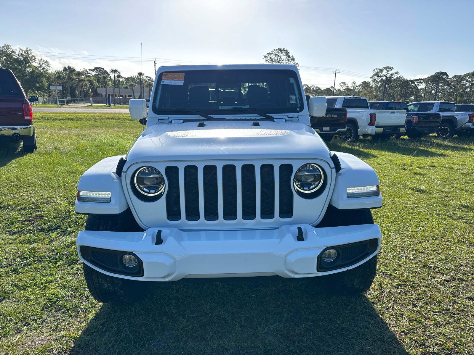 Certified 2021 Jeep Gladiator Overland image 8