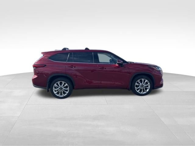 Used 2020 Toyota Highlander Limited image 6