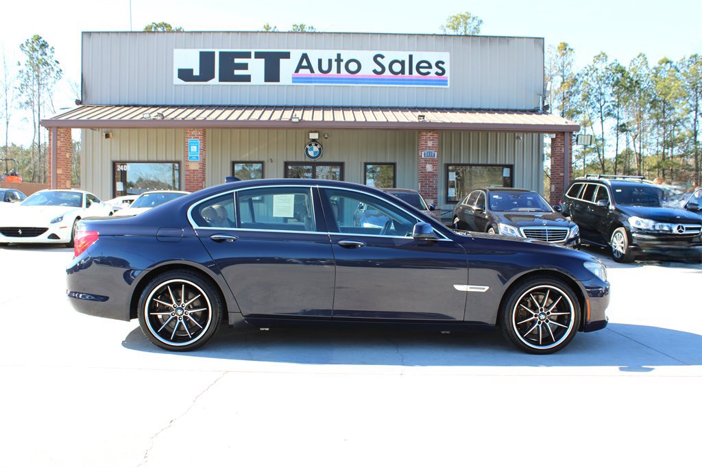 Used 2012 BMW 740i RWD image 8