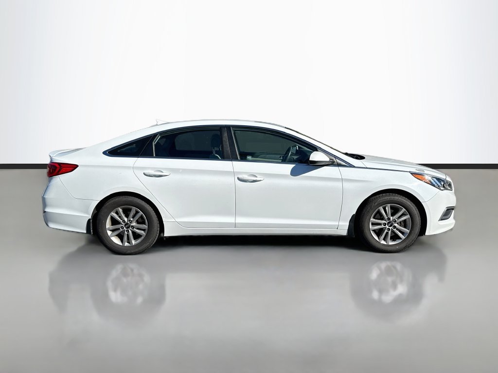 Used 2016 Hyundai Sonata SE FWD image 8