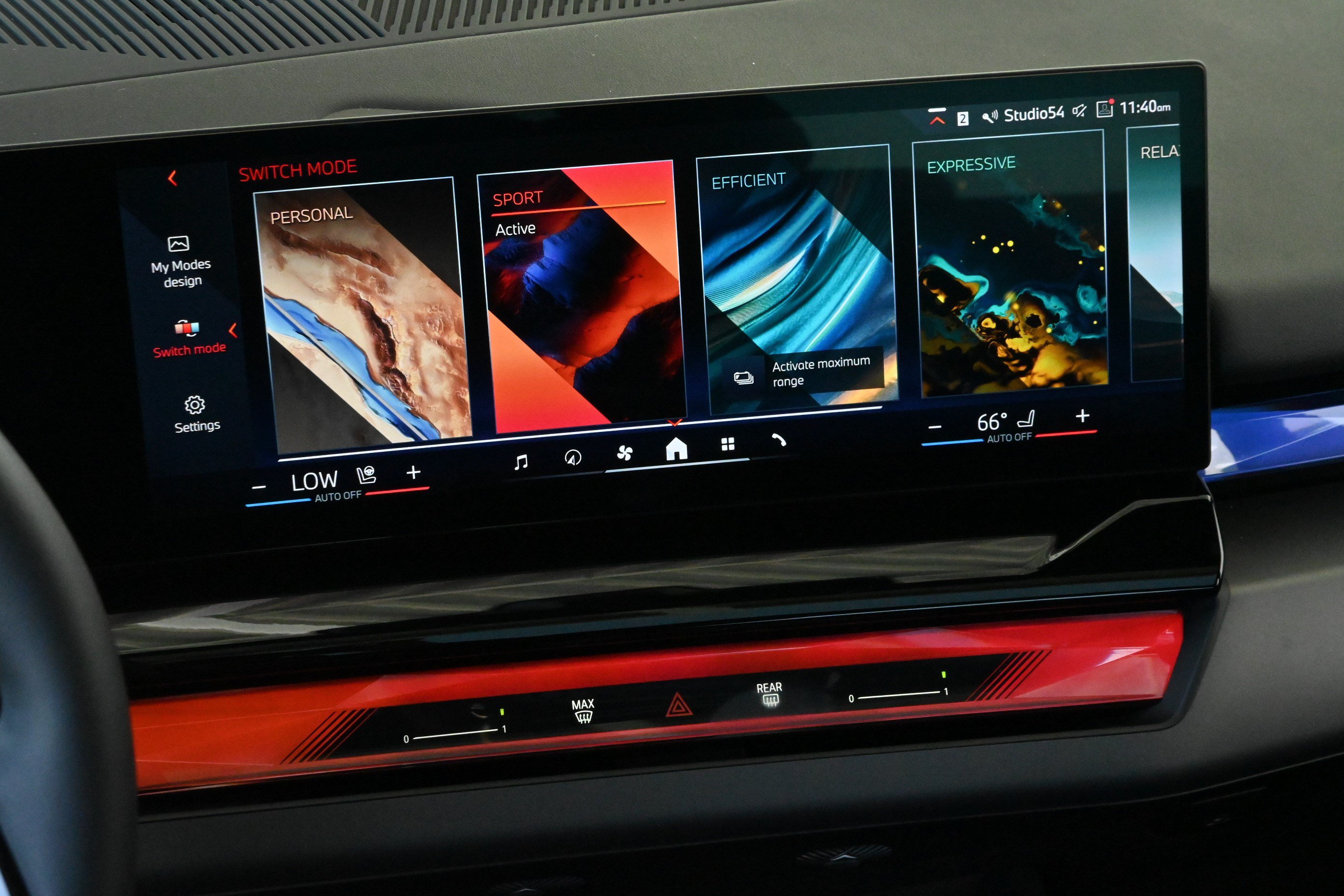 Used 2025 BMW i5 eDrive40i w/ Executive Package RWD image 33
