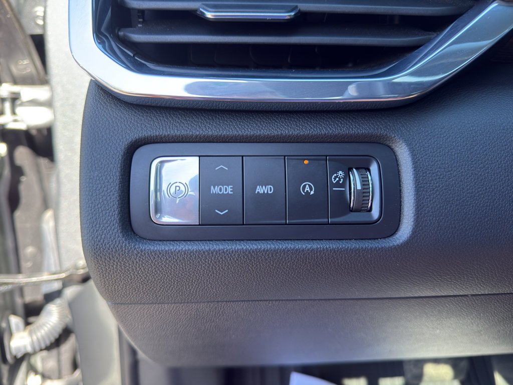 Used 2024 GMC Acadia Denali w/ Super Cruise Package image 15