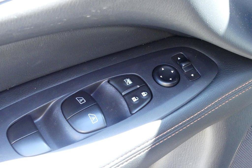 Used 2019 Nissan Pathfinder SV w/ Rock Creek Edition AWD/4WD image 10