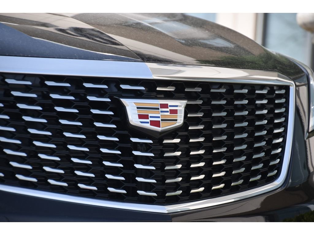 New 2025 Cadillac XT5 Premium Luxury w/ LPO, Floor Liner Package image 9