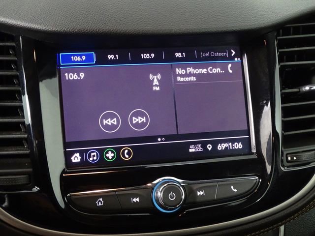 Used 2020 Chevrolet Trax LT w/ LT Convenience Package image 30