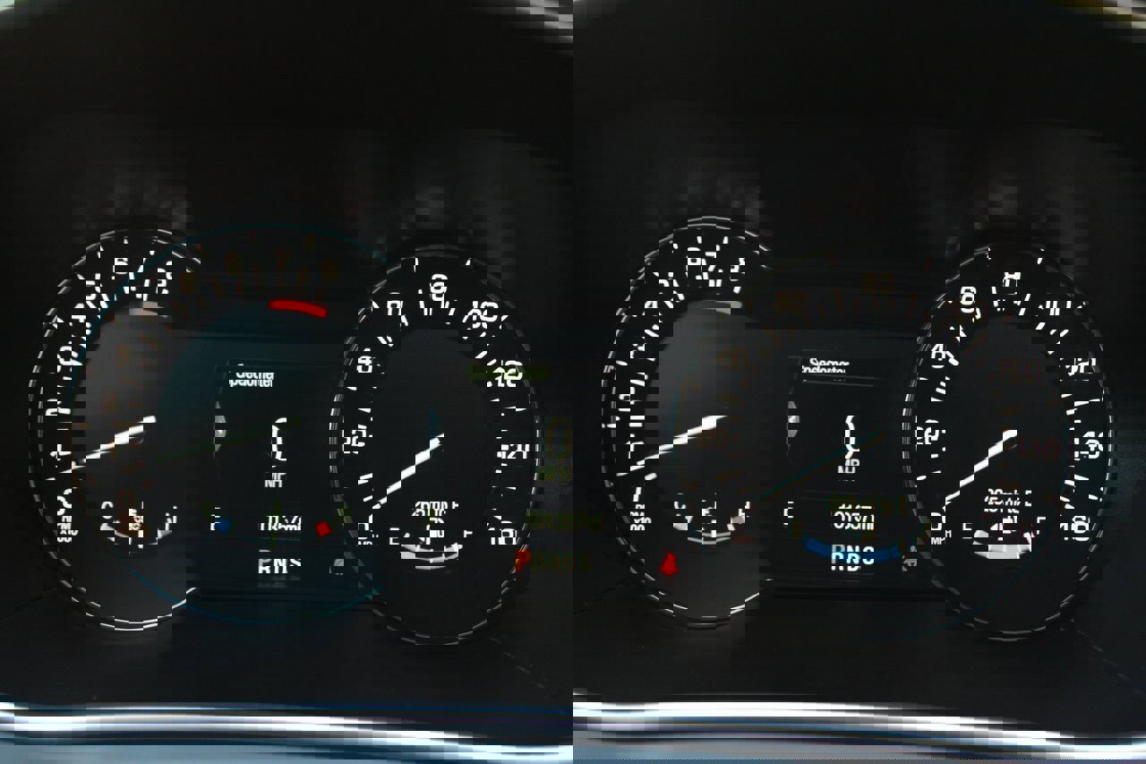 Used 2018 Lincoln MKX Reserve w/ Enhanced Security Package image 15