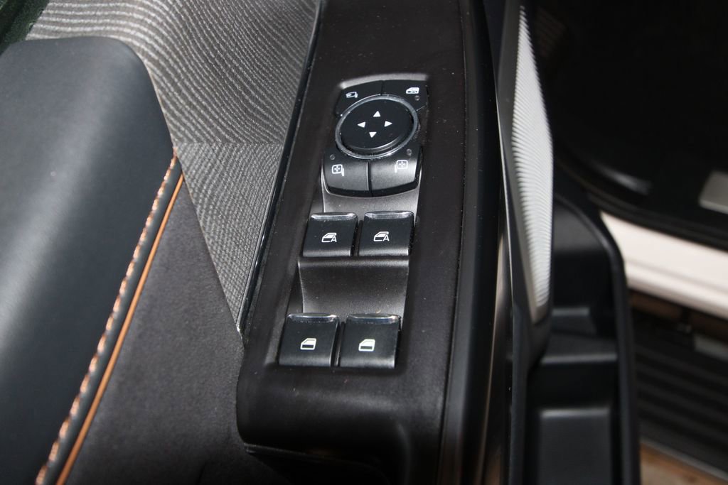 Used 2023 Ford F150 Platinum w/ Equipment Group 701A High image 6