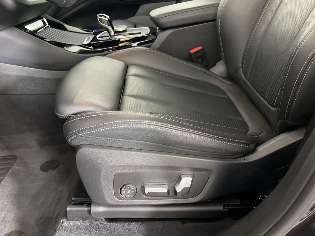 Used 2022 BMW X3 xDrive30i w/ Convenience Package w/ZPA image 16