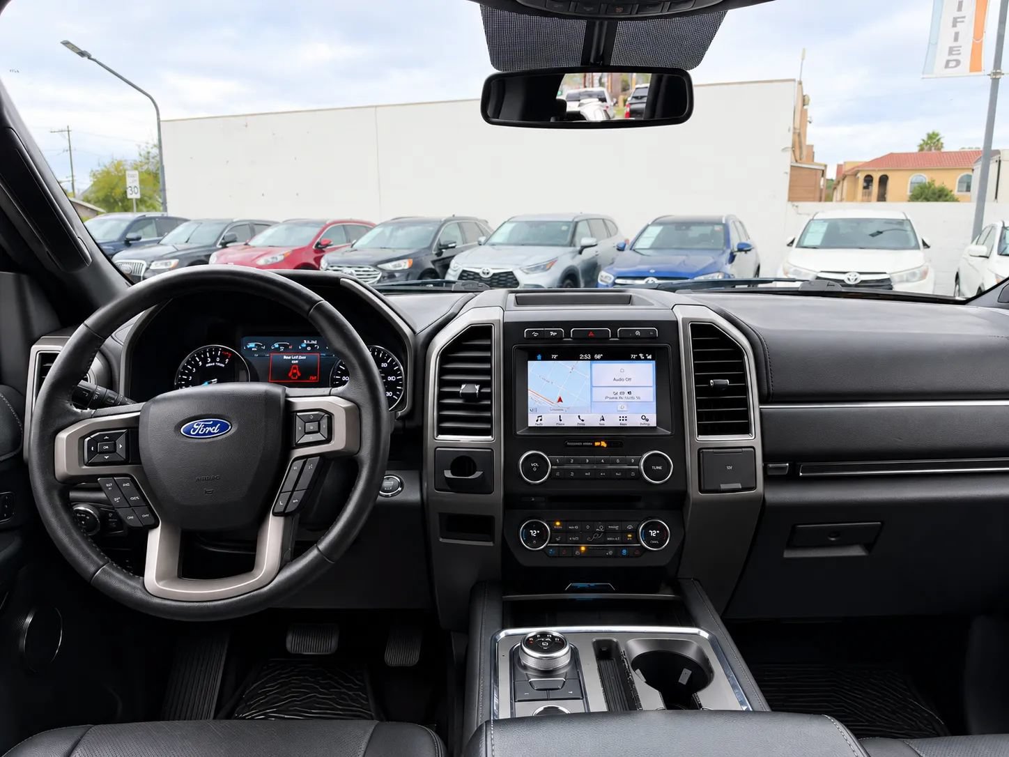 Used 2018 Ford Expedition Max XLT w/ Equipment Group 202A AWD/4WD image 16