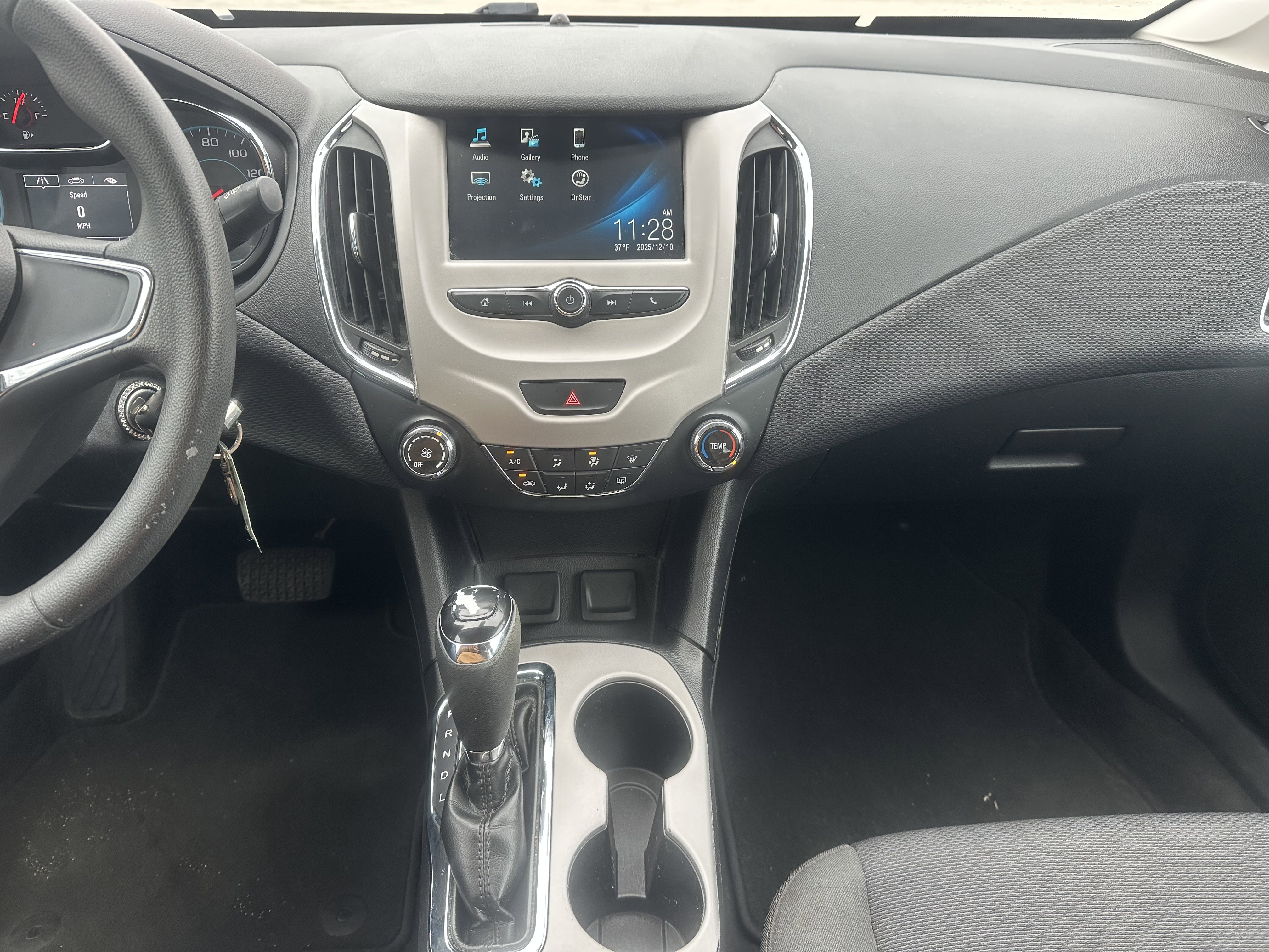 Used 2018 Chevrolet Cruze LS image 17