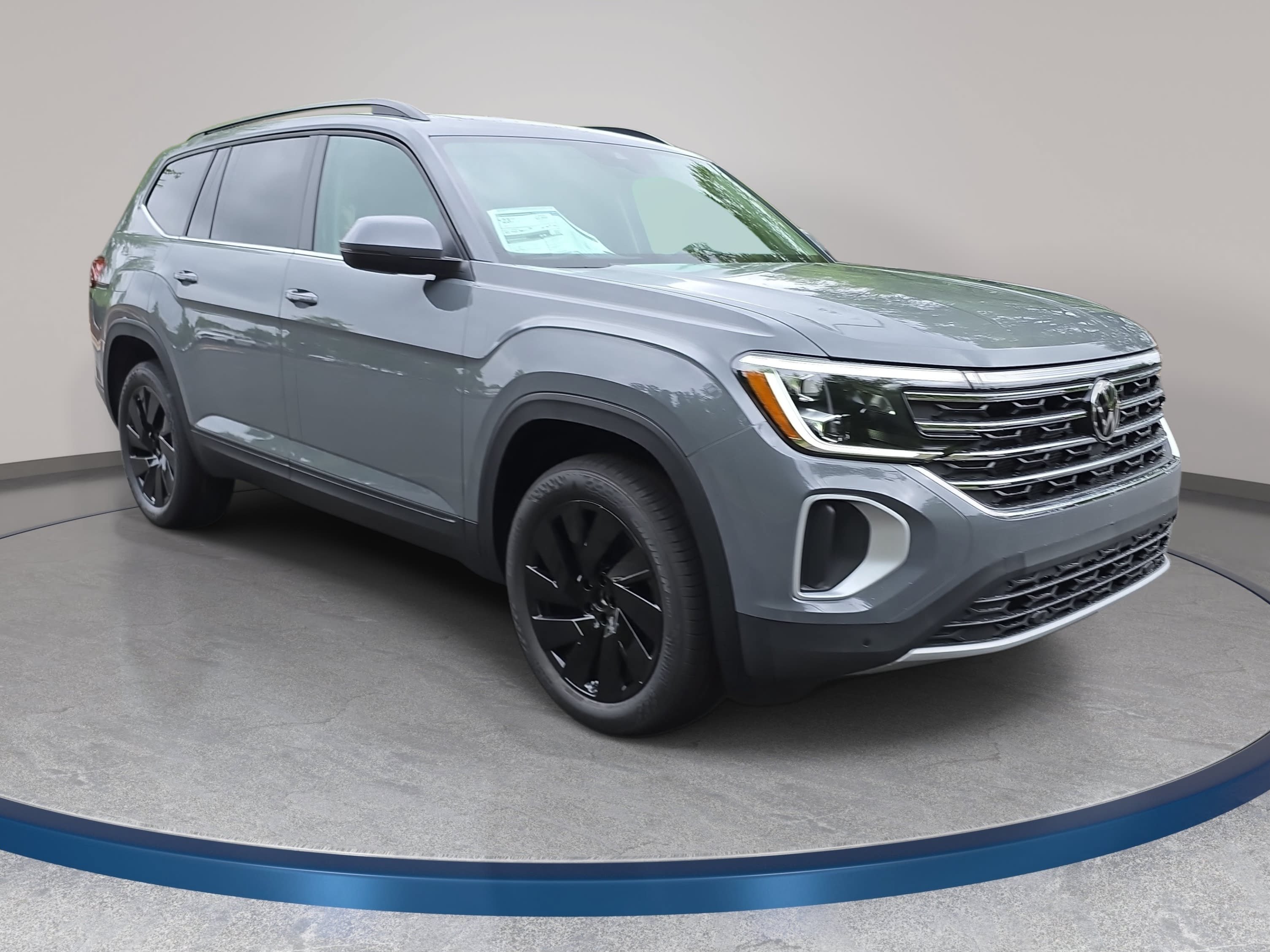 New 2026 Volkswagen Atlas SE FWD image 3
