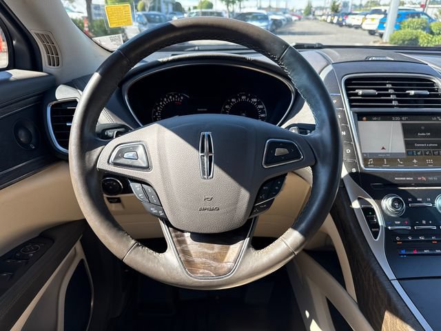 Used 2018 Lincoln MKX Reserve w/ Driver Assistance Package AWD/4WD image 18