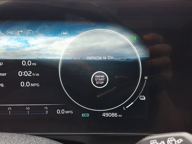 Certified 2025 Kia Sportage SX Prestige AWD/4WD image 20