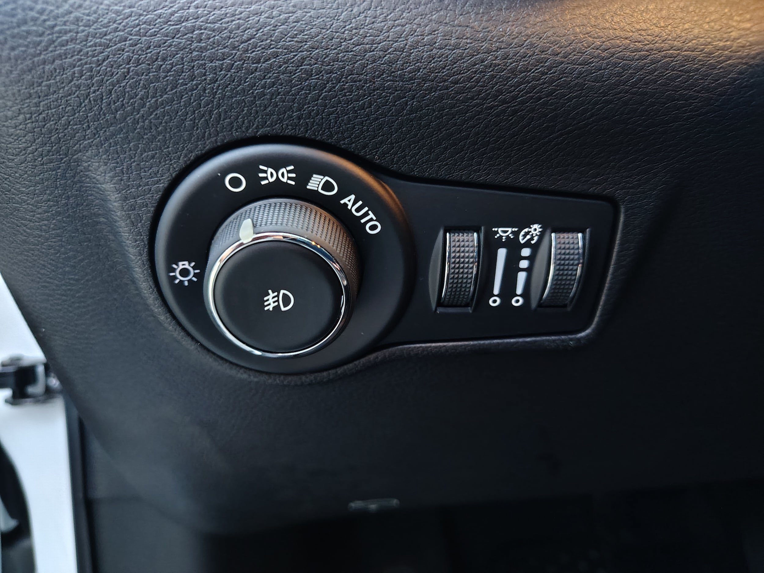 Certified 2025 Jeep Compass Trailhawk AWD/4WD image 24