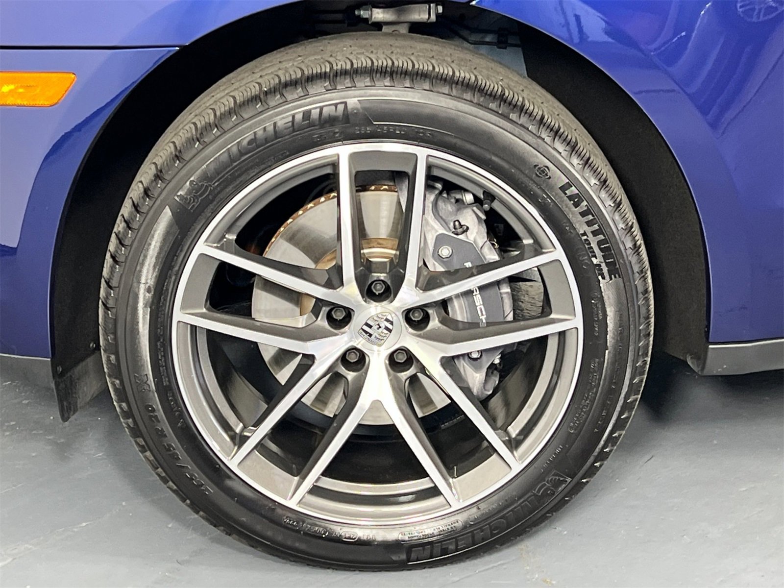 Used 2025 Porsche Macan image 33