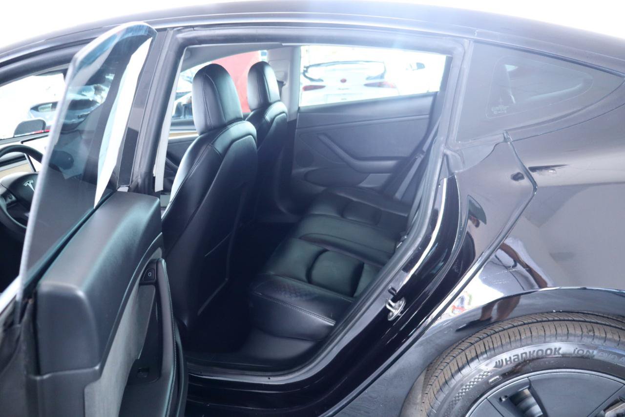 Used 2022 Tesla Model 3 Long Range AWD/4WD image 27