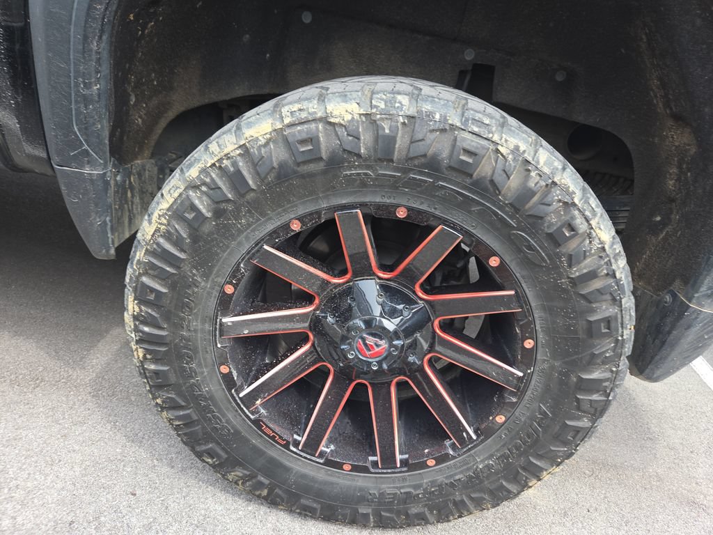 Used 2021 GMC Sierra 2500 AT4 w/ AT4 Premium Plus Package AWD/4WD image 6