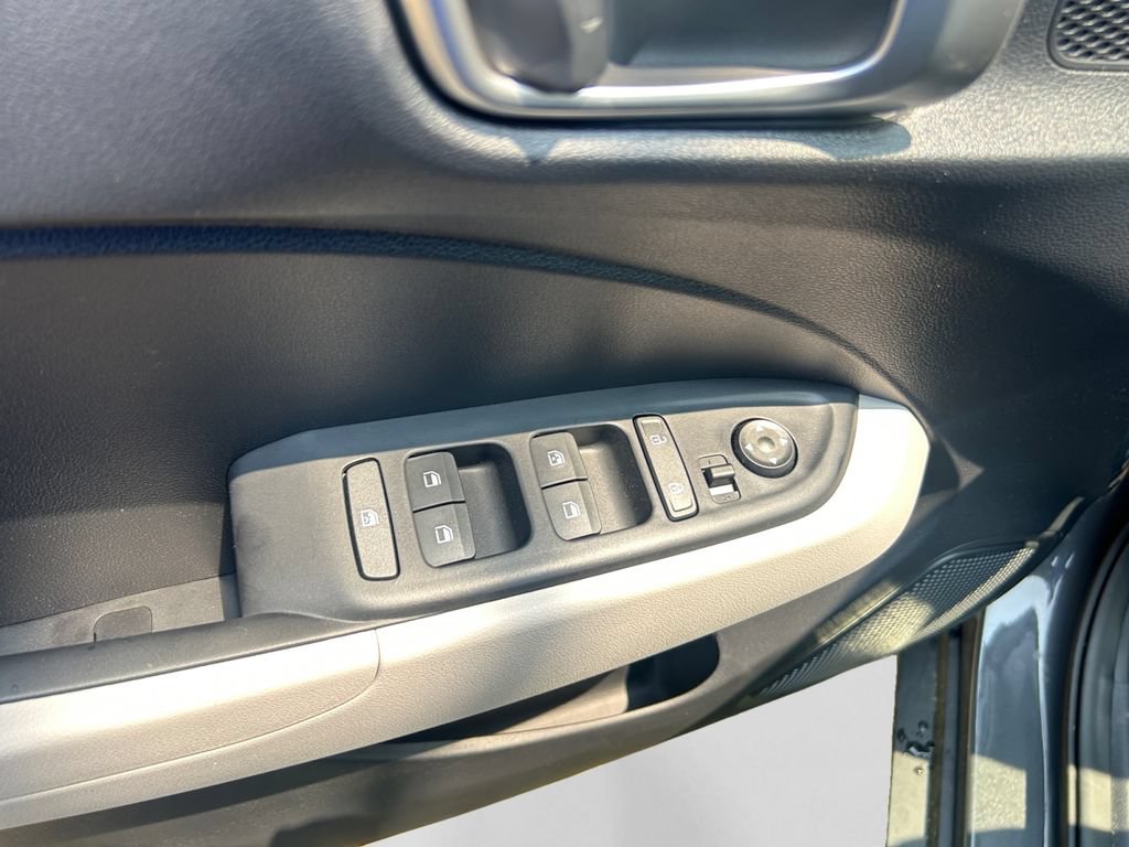 New 2026 Hyundai Venue SEL FWD image 18