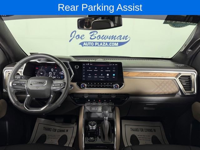 Used 2024 GMC Canyon Denali image 10