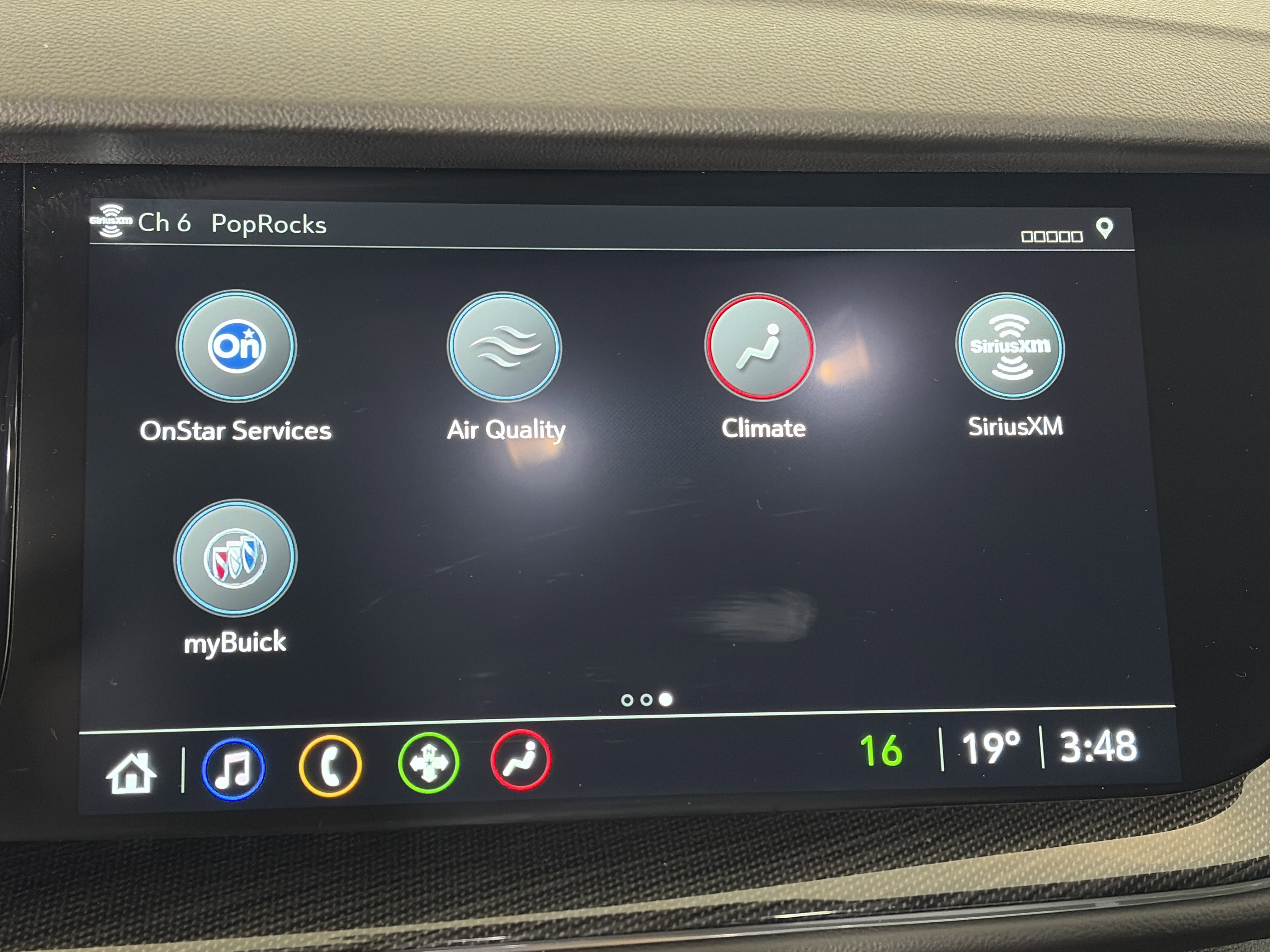 Used 2023 Buick Envision Essence image 18