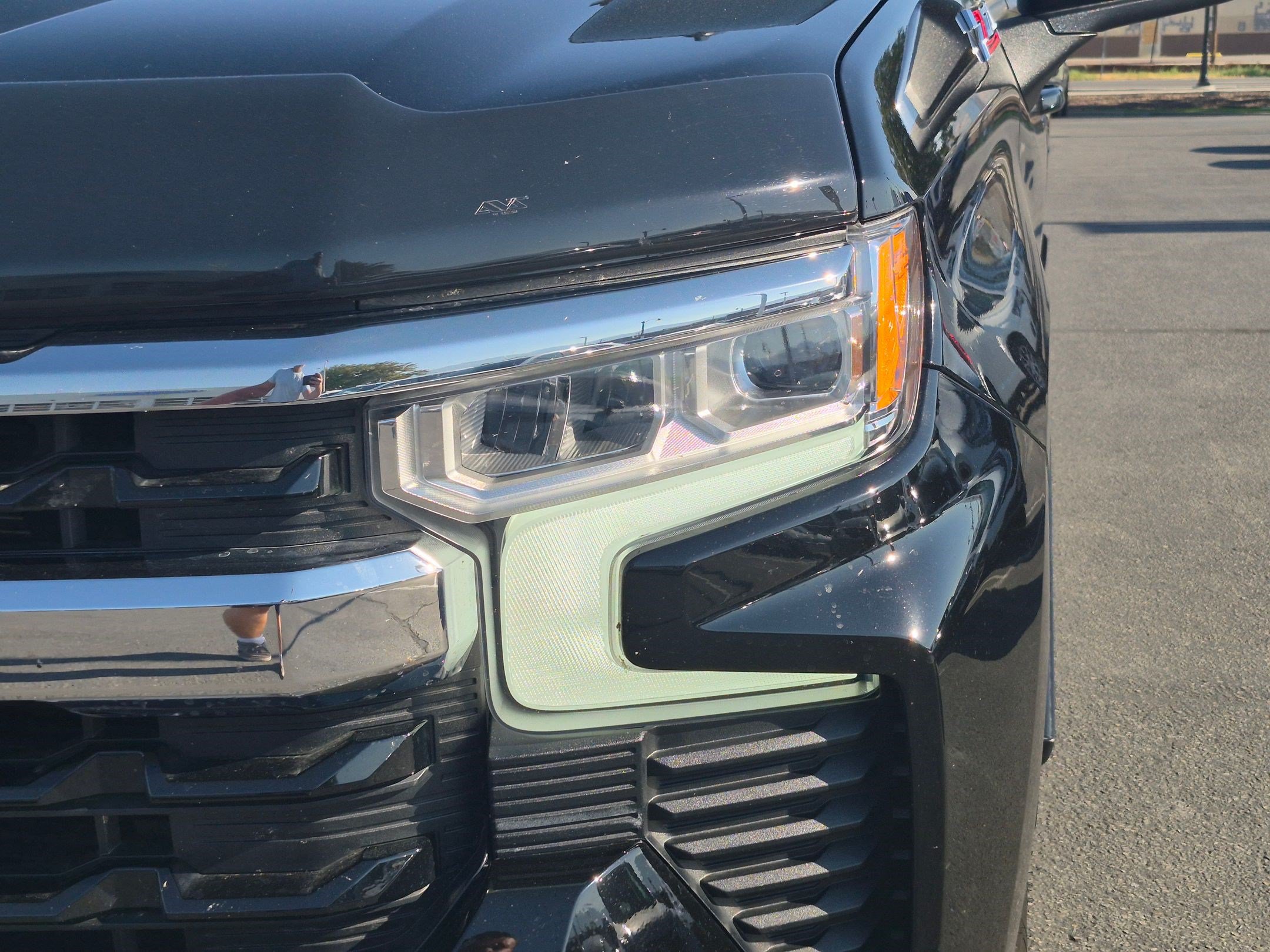 Used 2023 Chevrolet Silverado 1500 LT w/ Z71 Off-Road Package AWD/4WD image 12