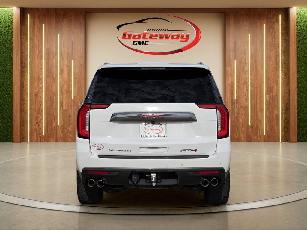 Used 2024 GMC Yukon AT4 w/ Technology Package AWD/4WD image 6