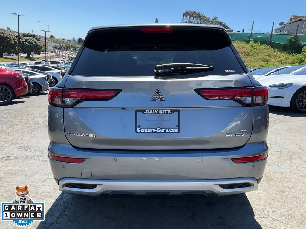 Used 2024 Mitsubishi Outlander SE image 4