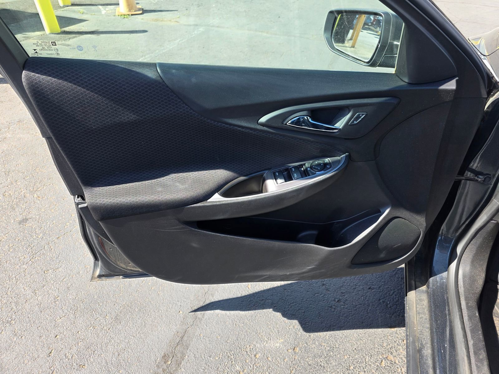 Used 2017 Chevrolet Malibu LS FWD image 10