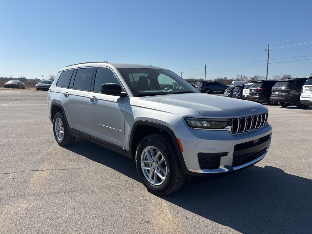 New 2026 Jeep Grand Cherokee L Laredo w/ MOPAR Finishing Package