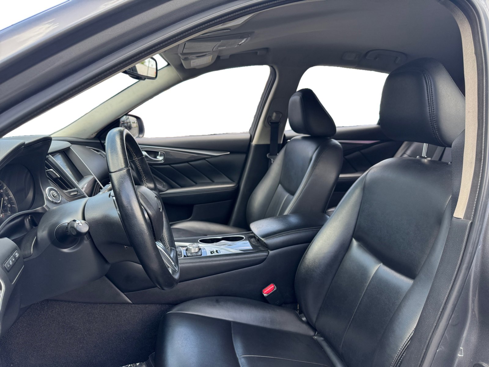 Used 2021 INFINITI Q50 Pure w/ Cargo Package RWD image 9