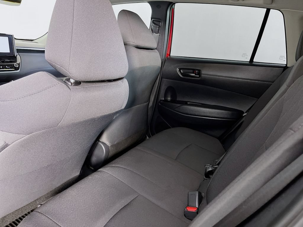 Used 2025 Toyota Corolla Cross LE w/ Moonroof Package FWD image 29