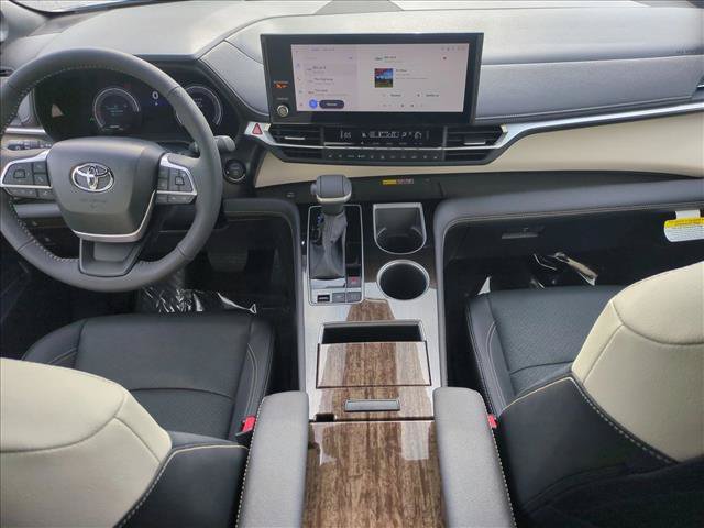 Used 2026 Toyota Sienna Limited AWD/4WD image 18