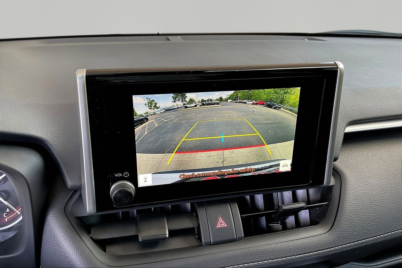 Used 2025 Toyota RAV4 XLE FWD image 14