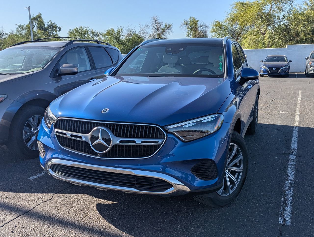 Used 2024 Mercedes-Benz GLC 300 4MATIC image 2