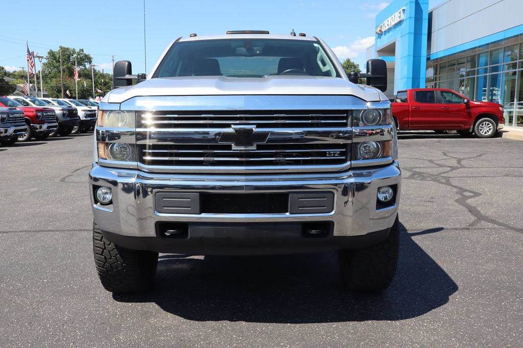 Used 2015 Chevrolet Silverado 2500 LTZ w/ Snow Plow Prep Package AWD/4WD image 24