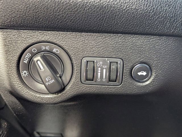 Used 2022 Dodge Challenger SXT w/ Blacktop Package RWD image 29