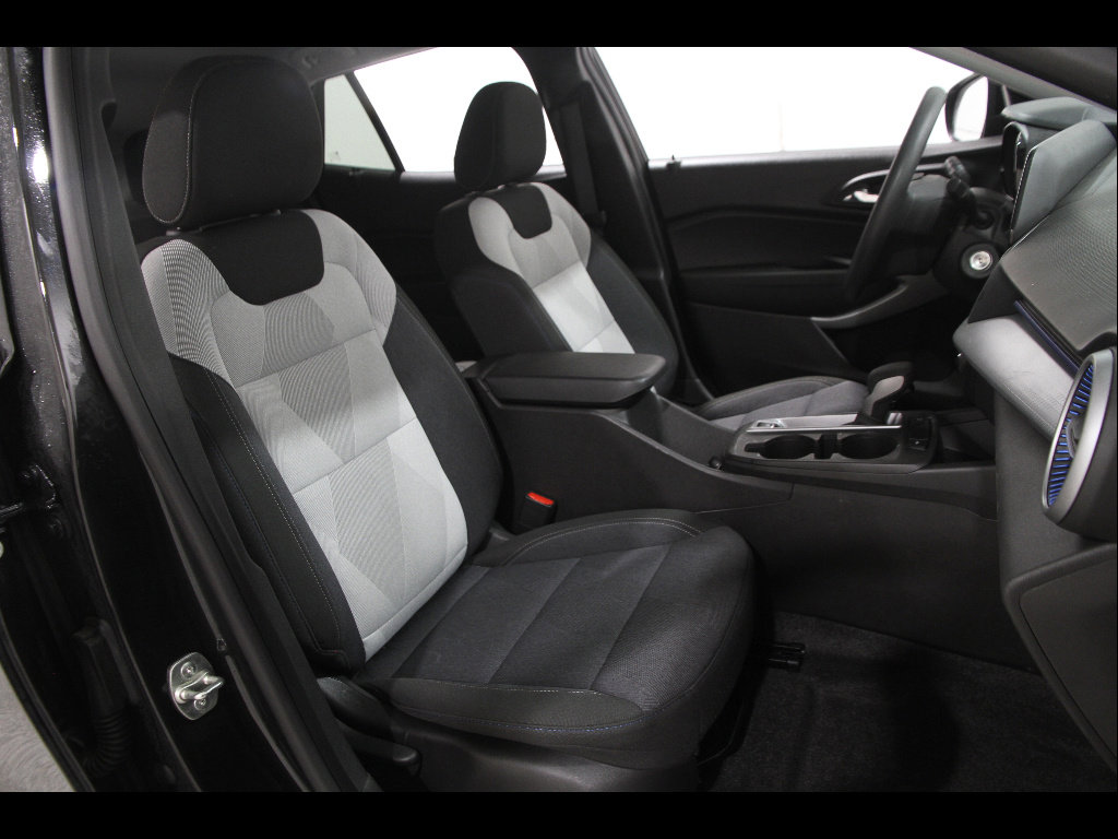 Certified 2024 Chevrolet Trax LS w/ LS Convenience Package image 16