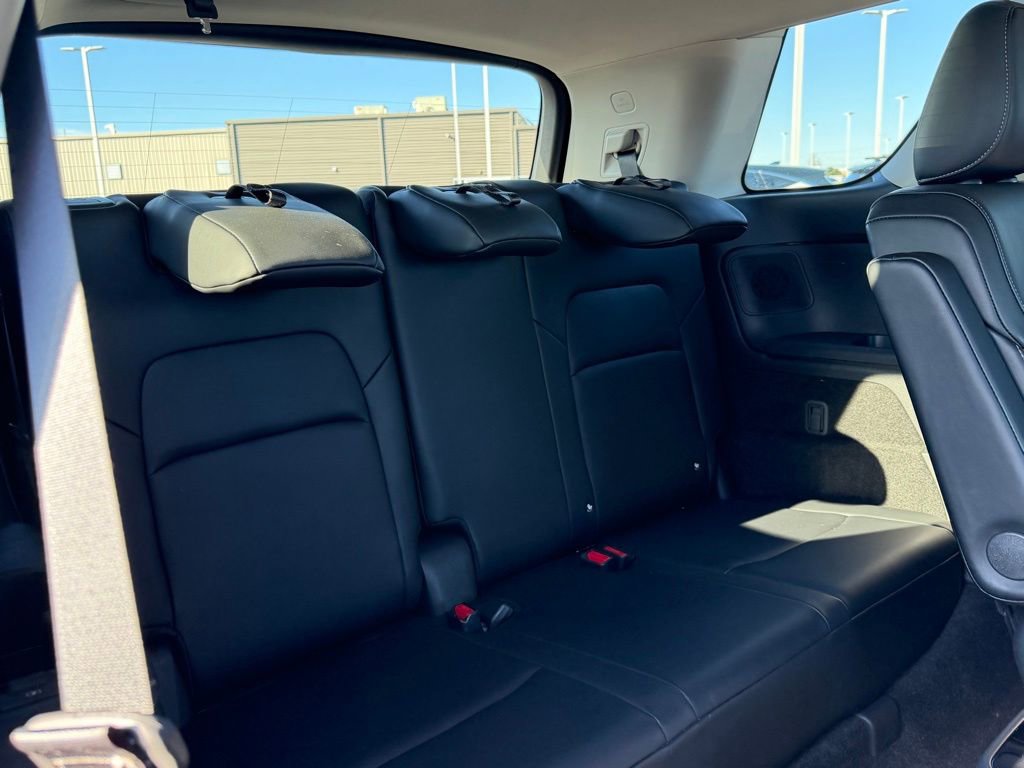 Used 2025 Nissan Pathfinder Platinum image 22