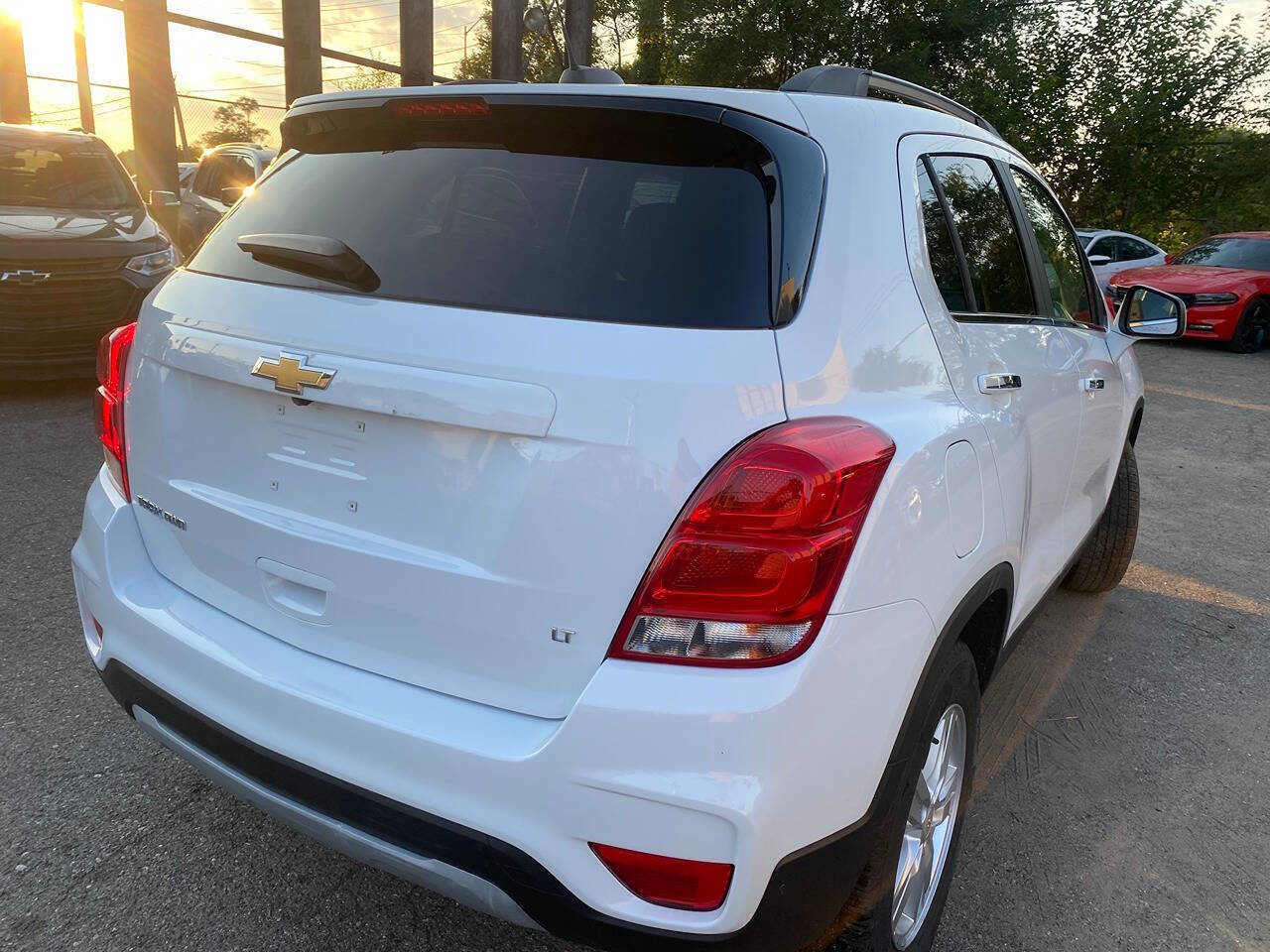 Used 2019 Chevrolet Trax LT w/ LT Convenience Package image 7