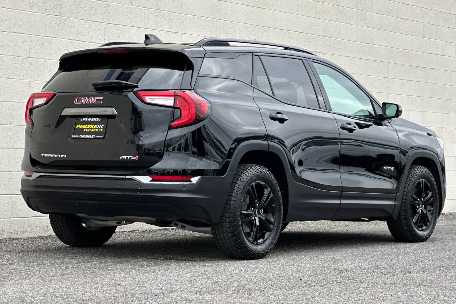 Certified 2022 GMC Terrain AT4 w/ Infotainment Package II AWD/4WD image 4