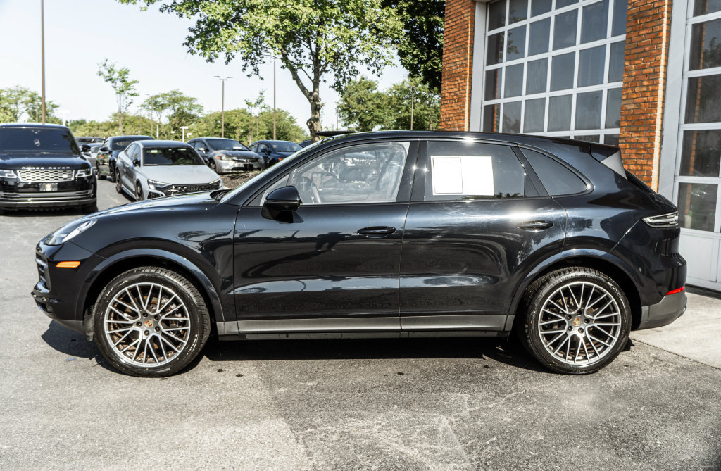 Used 2023 Porsche Cayenne Platinum Edition AWD/4WD image 41