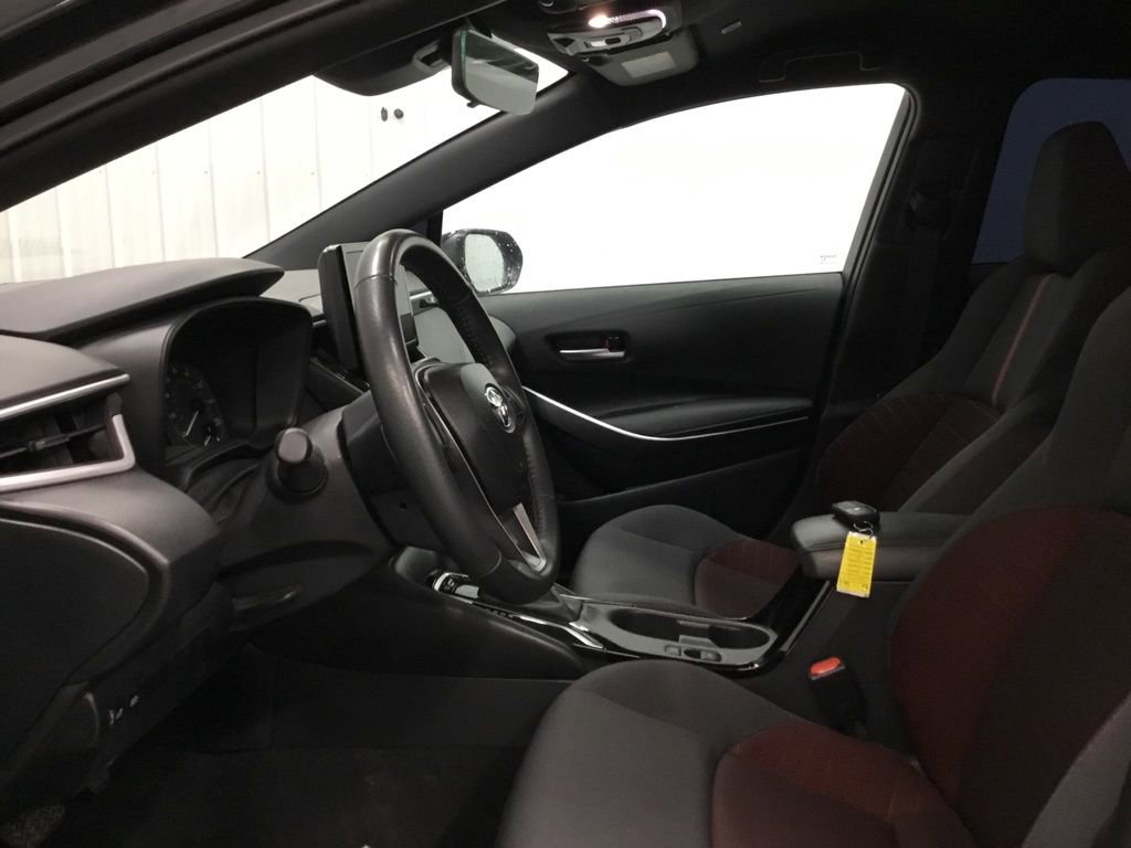 Used 2025 Toyota Corolla SE image 5