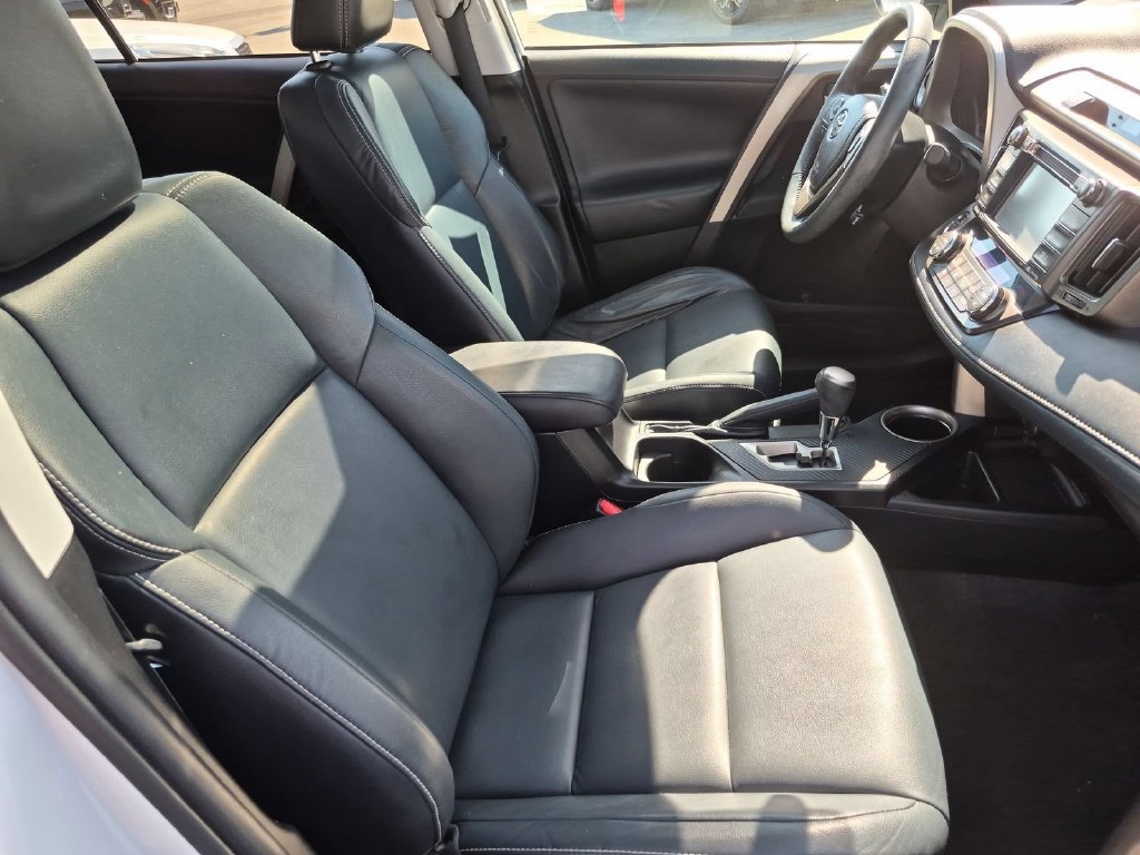 Used 2015 Toyota RAV4 Limited w/ Technology Package FWD image 20
