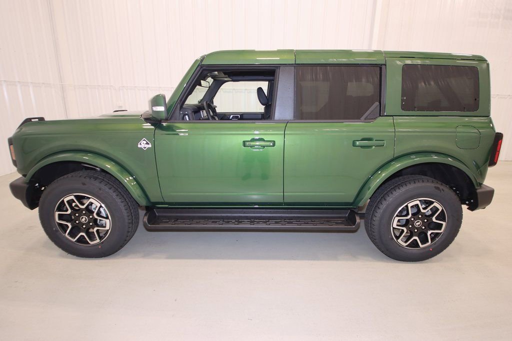 New 2025 Ford Bronco Outer Banks image 5