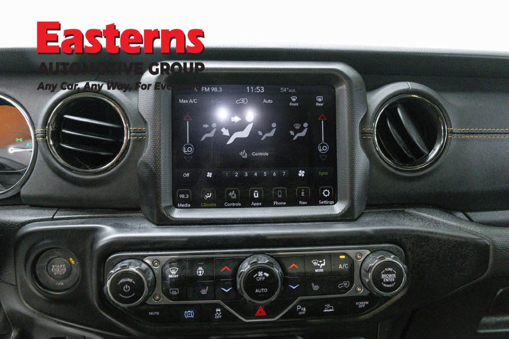 Used 2023 Jeep Wrangler Unlimited Sahara AWD/4WD image 14